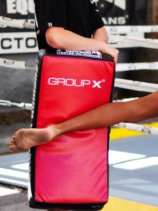 GroupX Kick Shield – Red/Black